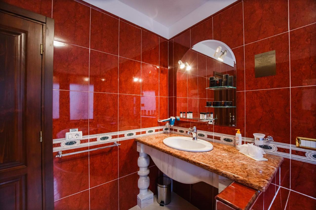 Casa 3 Guesthouse 오라데아 외부 사진